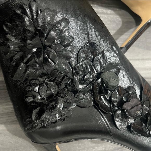 Zara Black Heeled Boots with Floral Detail - Picture 5 of 5